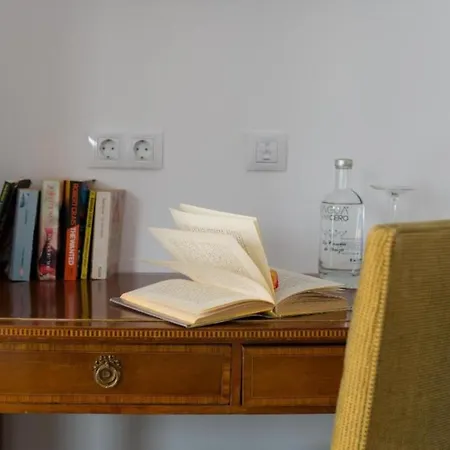 Apartamento Doble Con Terraza O Balcon, Bb, Wifi Vista A Volcán En Yaiza