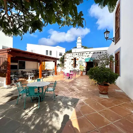 Doble Con Terraza O Balcon, Bb, Wifi Vista A Volcán En Yaiza Apartamento *